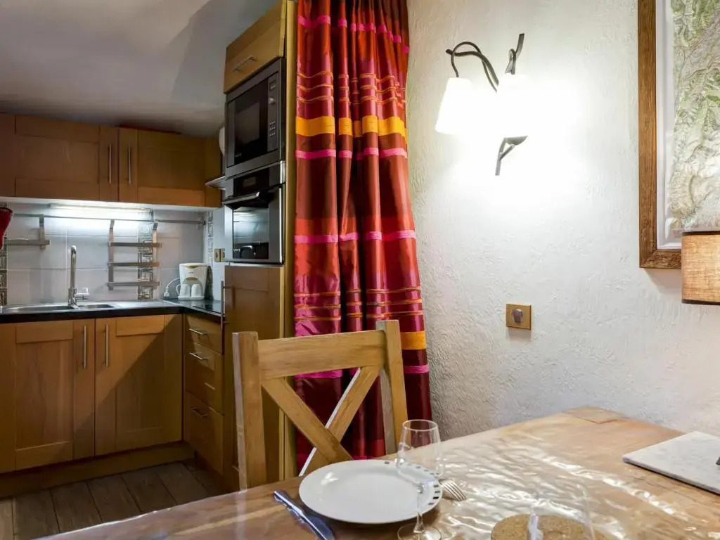 Appartement Brides-les-Bains, 1 pièce, 4 personnes - FR-1-512-220