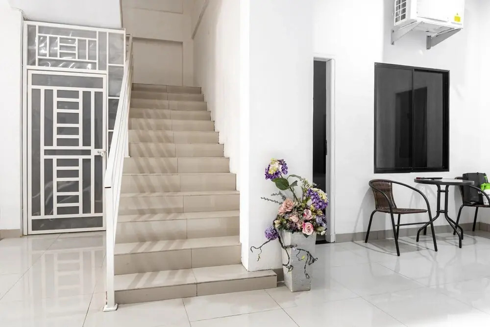 Afifah Guesthouse by RedDoorz