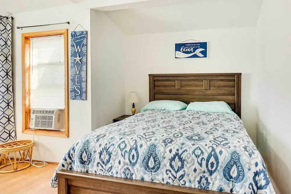 Lakefront Geneva Vacation Rental - Walk to Strip!