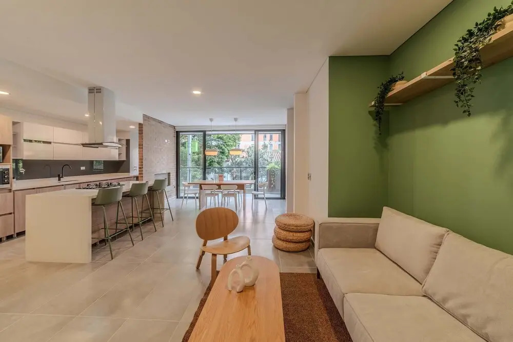 w Spacious 3BR w Outdoor Dining Terrace in Laureles