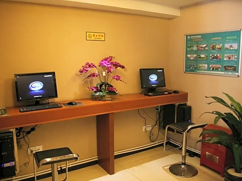 GreenTree Inn Jiangsu Yangzhou South Yangtze River Road University City Express Hotel