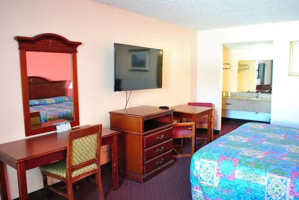 Coconut Grove Motor Inn