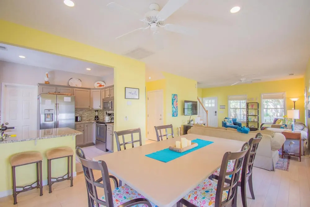 603 Porpoise Dr