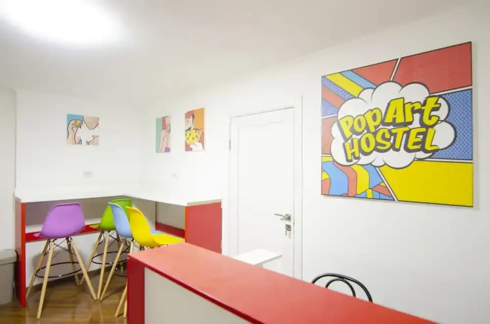 Pop Art Hostel Rynok Sq