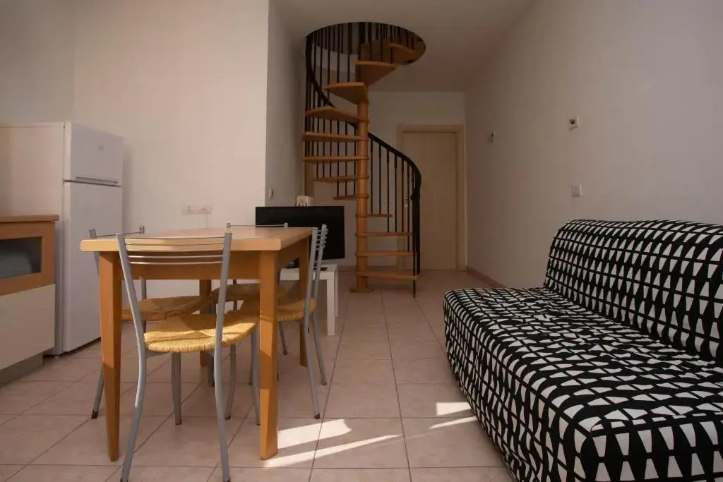N032 - Numana, Trilocale Con Terrazzo Vicino Al Centro