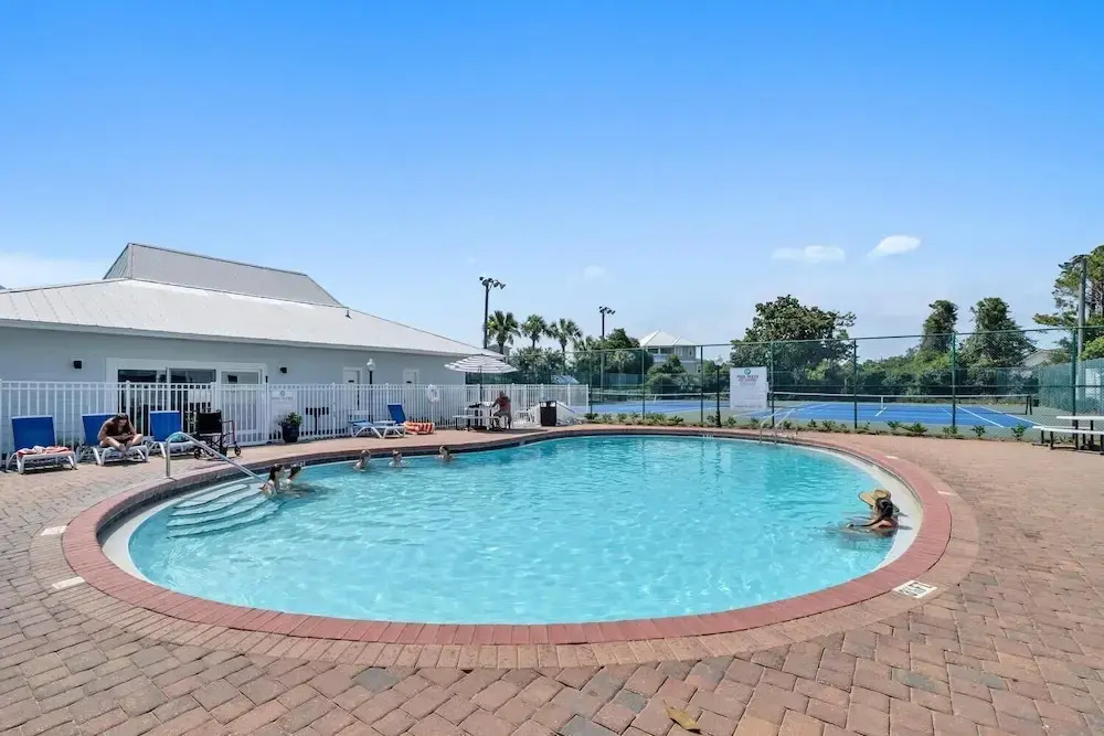 Beachside Villas 1123- A Sandy Carol