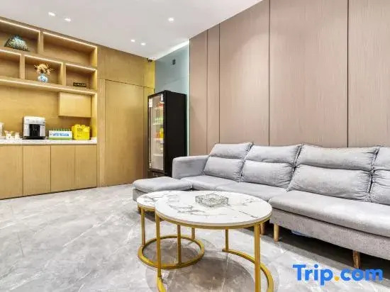 Haoli Hotel (Ningbo Cixi Yintai Department Store Suntang Road)