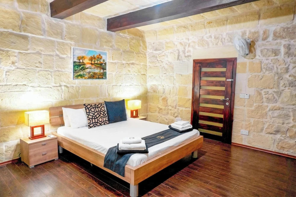 Mixel Gozitan Villa and Pool