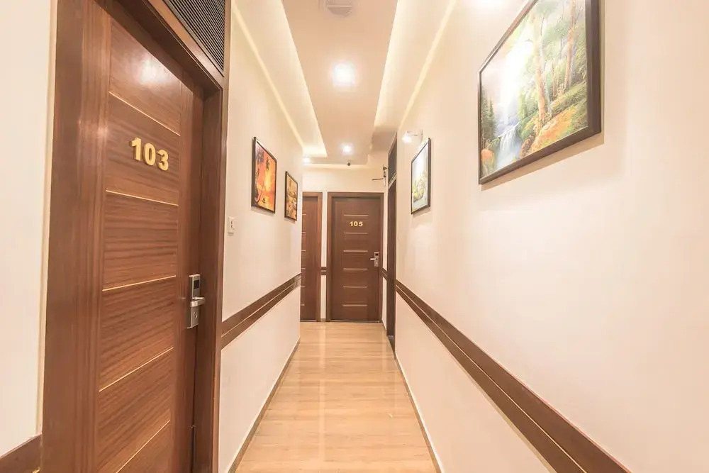 OYO 9328 Empire Suite
