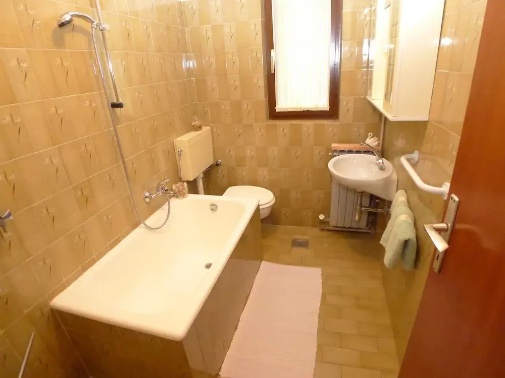 Three Person Apartment Near the Beach