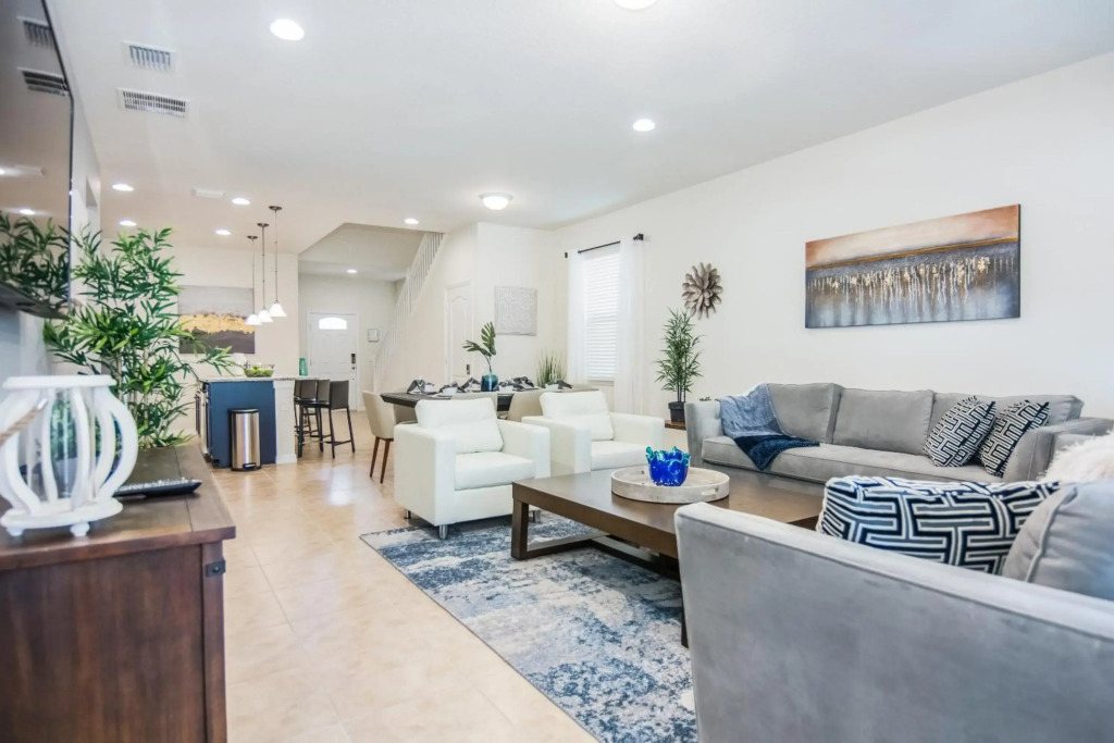 7Br 6Bath Pvt Home Pool BBQ 13min Disney 4788ft