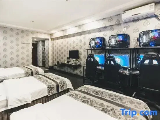 Yining Zhangzhou Business Hotel