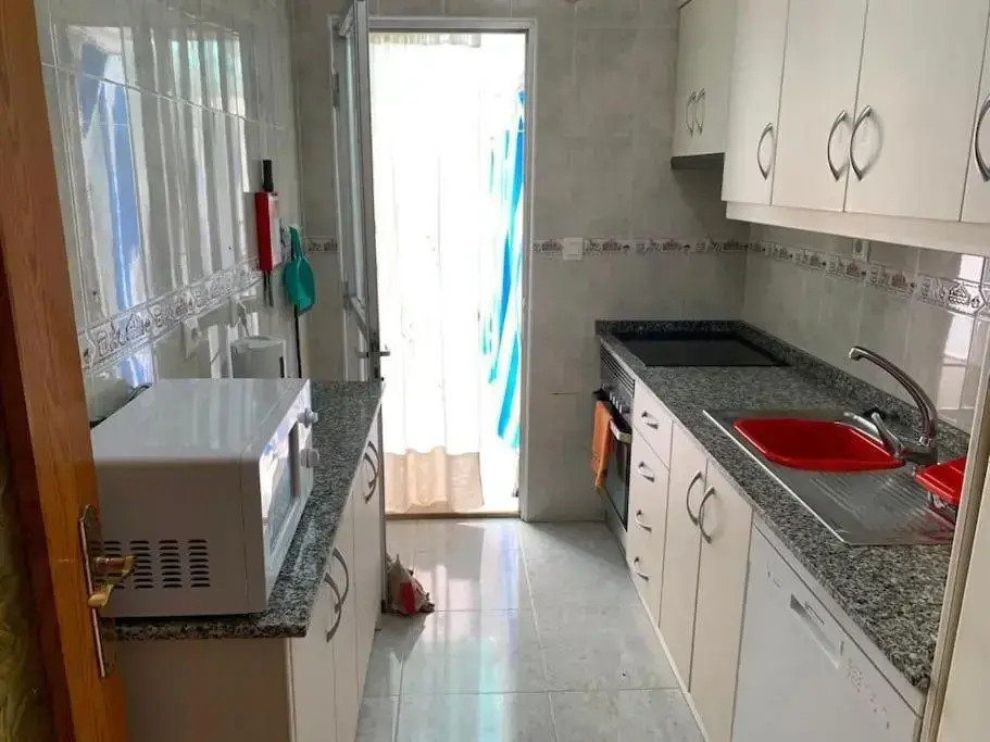 2 bed townhouse lo pagan