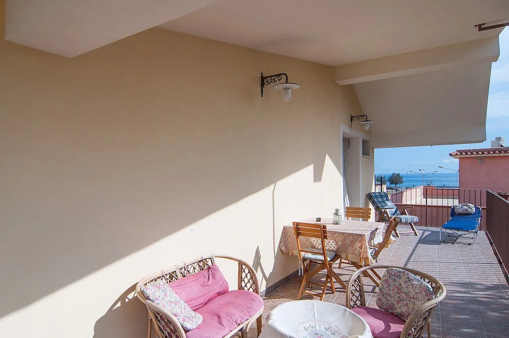 Beautiful 1-bed House in Avola