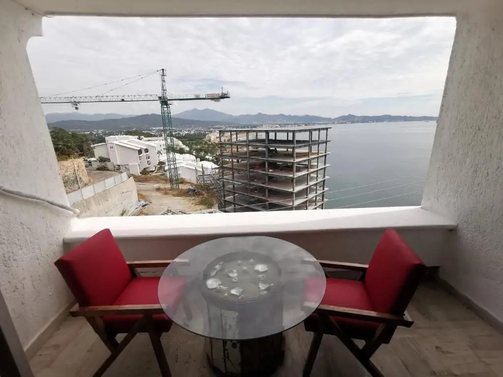 63 Peninsula del Capitan