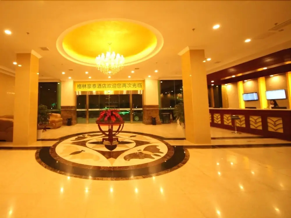 GreenTree Inn AnHui HuangShan She County HuiZhou Ancient City Middle HuangShan Road Business Hotel