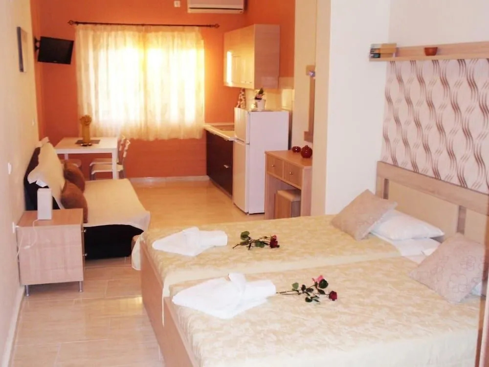 Santa Barbara Lakis Apartments