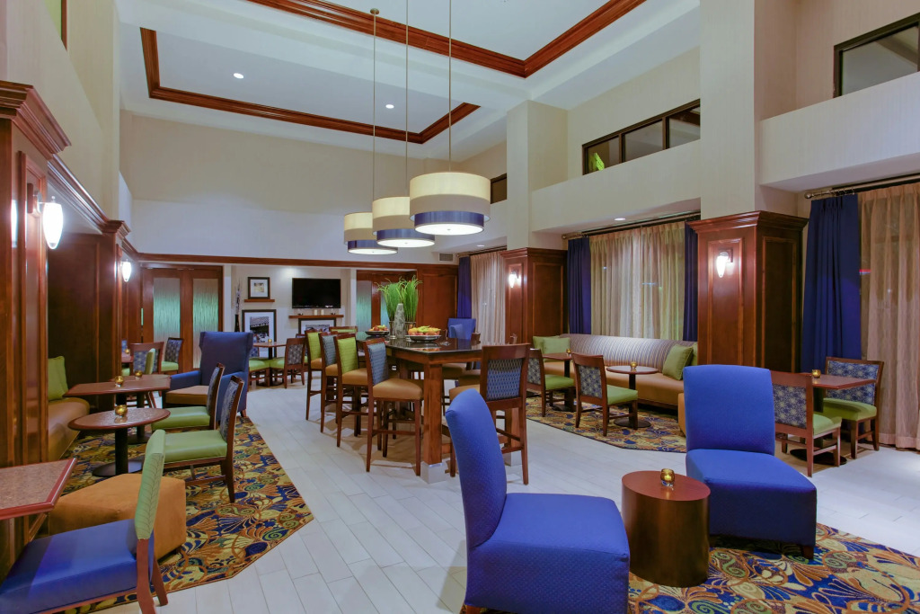 Hampton Inn and Suites Fredericksburg South