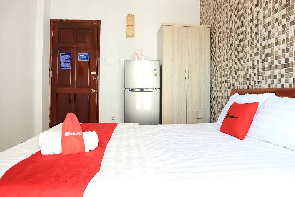 Reddoorz Near Khu che xuat Tan Thuan