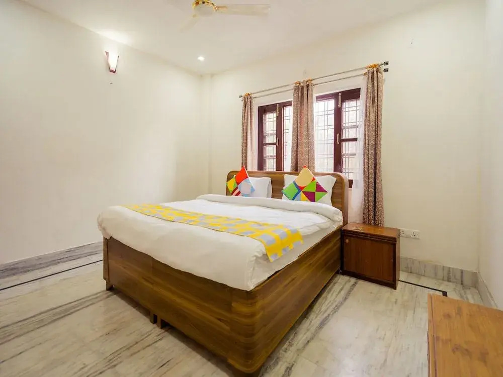 OYO 14074 Home Serene 2BHK Barlowganj