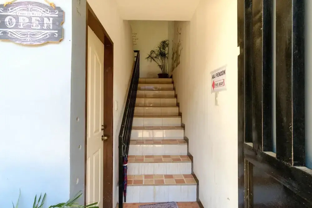 RedDoorz near Coron Coliseum