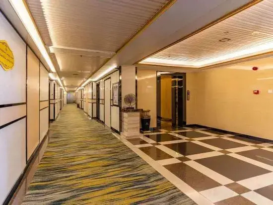 Xinzhiyuan Yue Hotel (Hefei South Station Luogang Central Park)