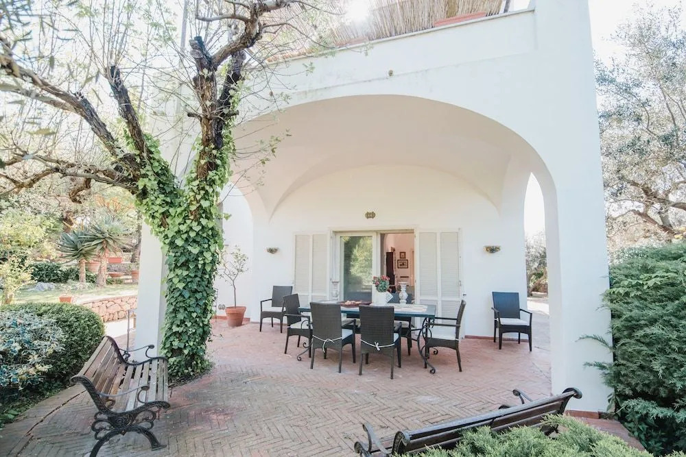 Panoramic Villa near Blue Grotto