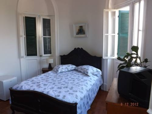 Castelo Valentim Guest House