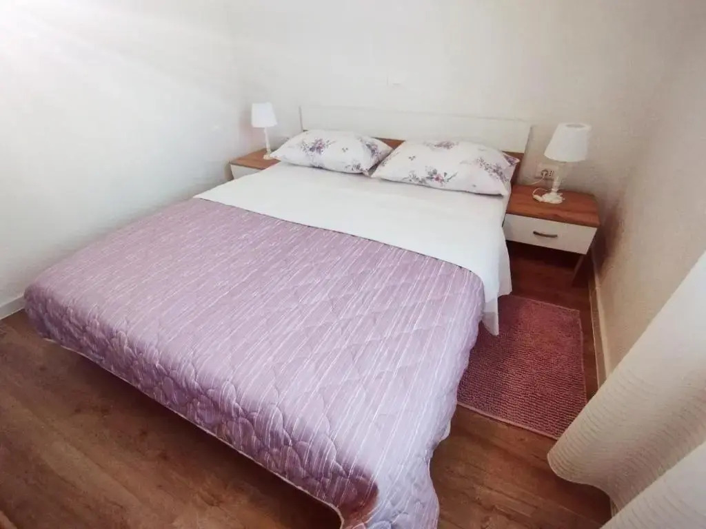 Apartman, studio and room Kata