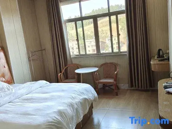 Zilong Hotel