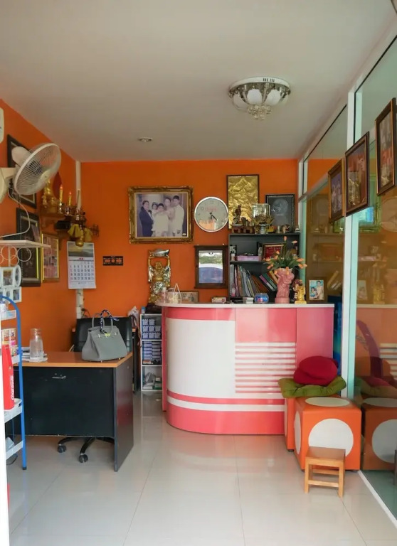 Suntorn Place