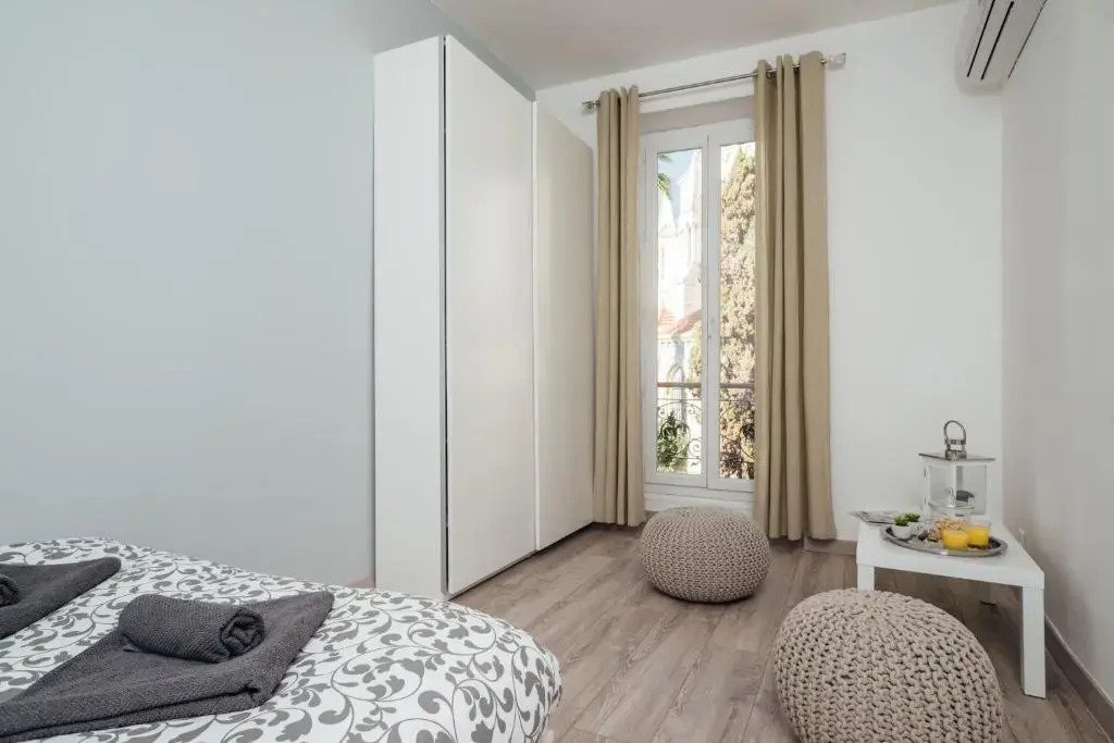 Le Notre Dame 3br with AC and balcony in the heart of Nice Welkeys