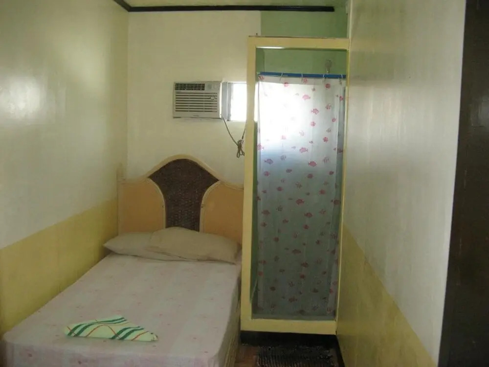 Torres Lodge - Main