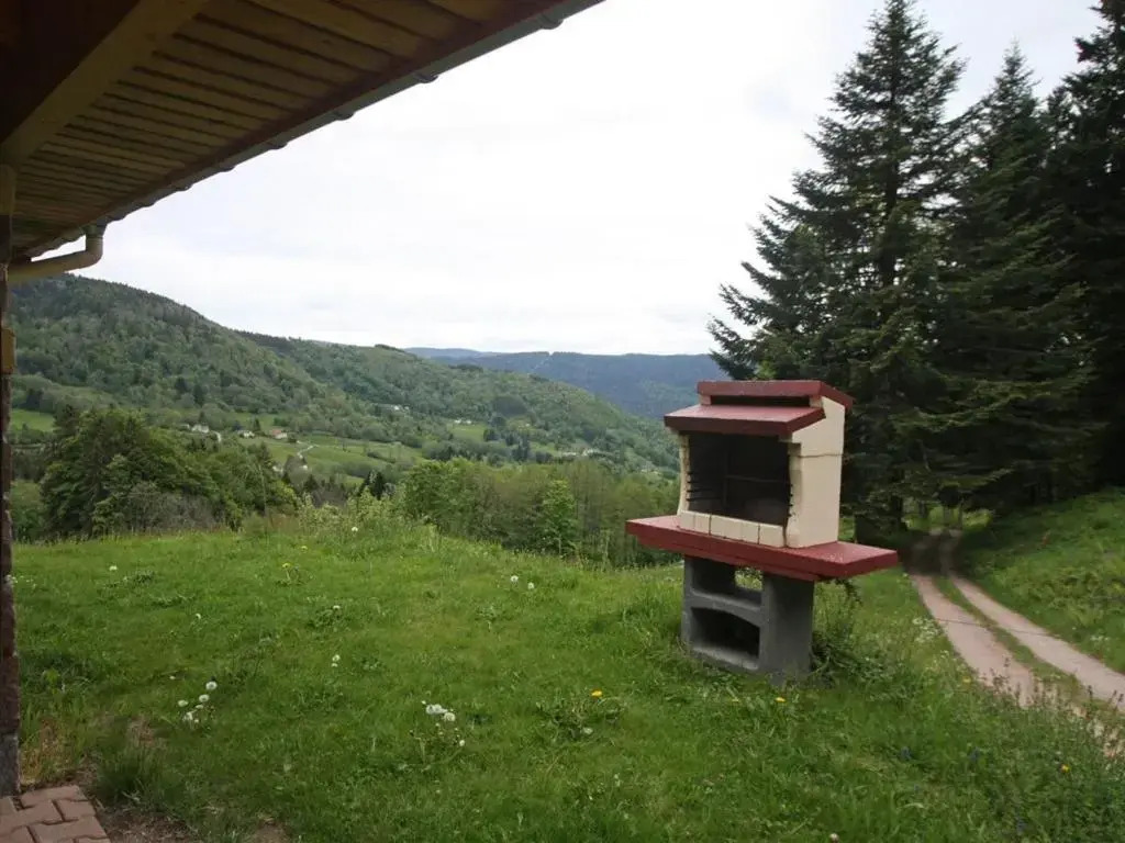 Maison montagnarde rénovée avec cheminée et randonnées - FR-1-589-281