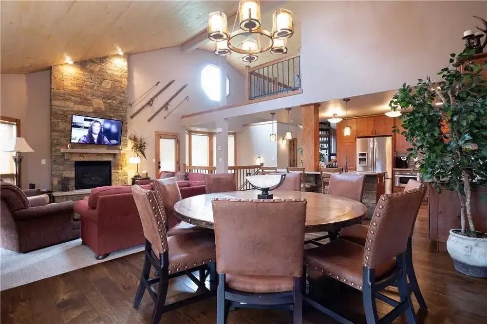 Churchill Lodge Grande