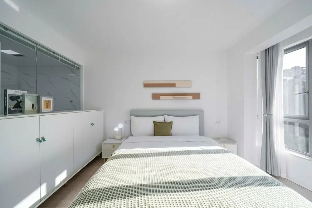 Tyms Xujiahui 2BR Apt Near Metro