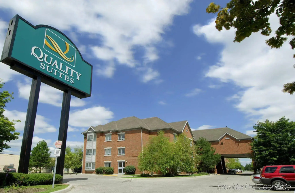 Comfort Suites