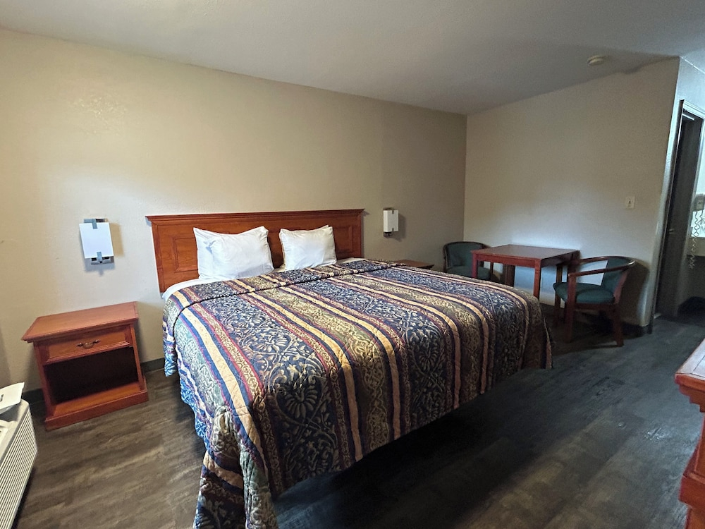 Lodge Inn Extended Stay