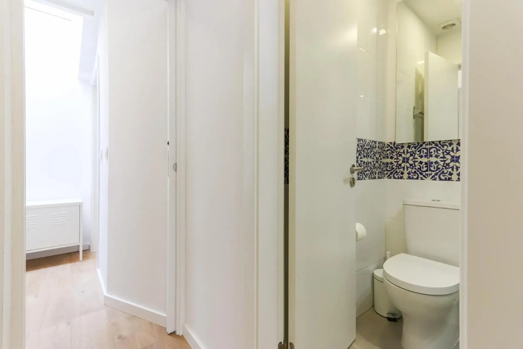 Wal Apartments- 3 bedrooms with parking space