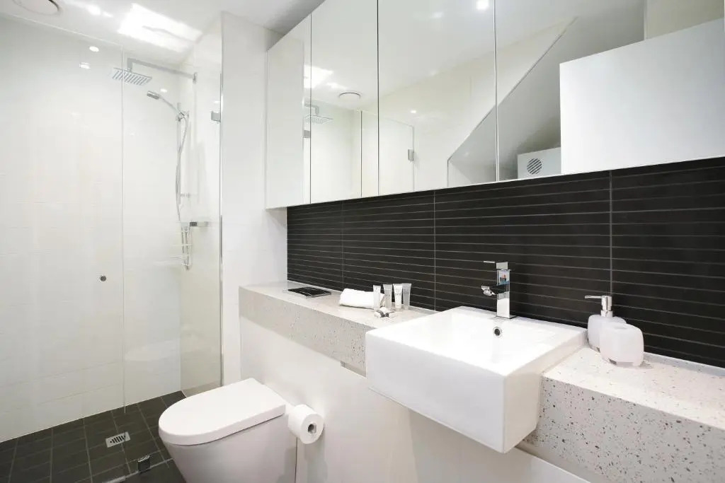 New York on Riley - Split-Level Executive 2BR Darlinghurst Apartment with a New York Feel