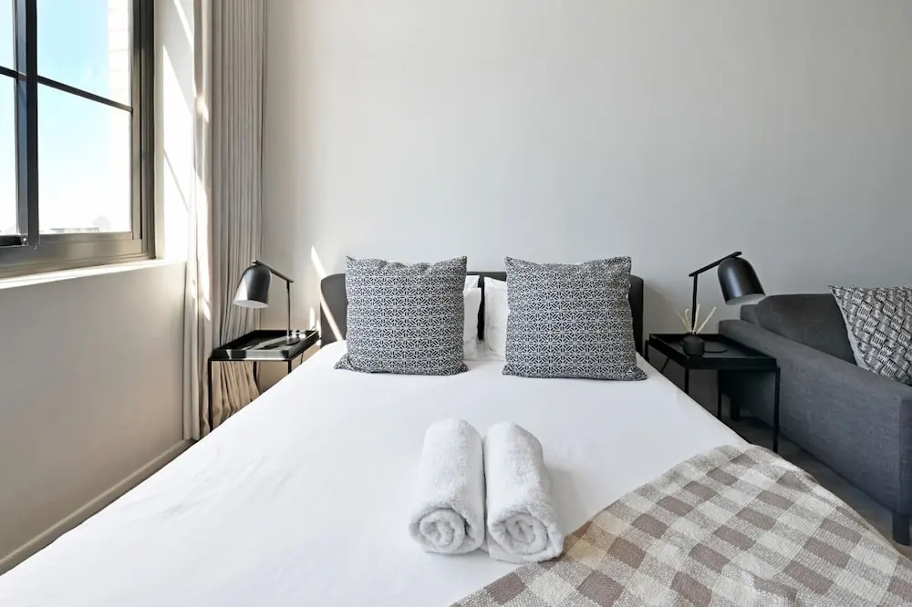 Modern Apt Co-working East City