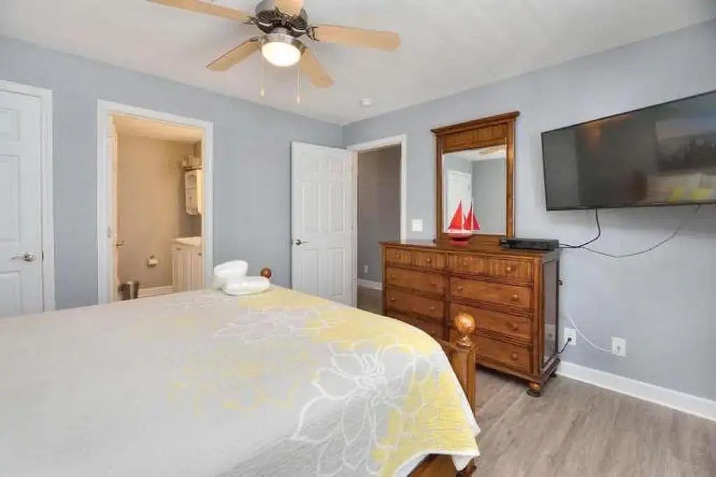 A Turtles Pace by Oak Island Accommodations