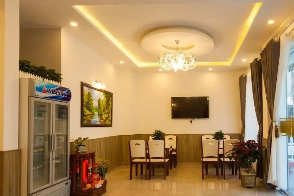 Dalat Holiday Hotel