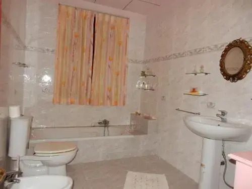Srinik Guest House