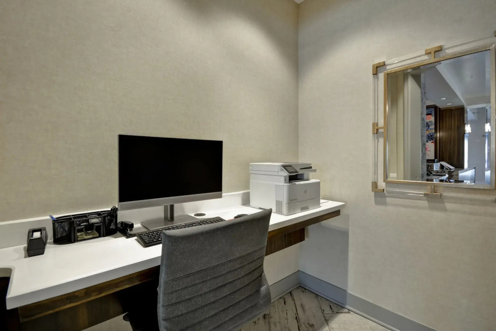 Hotel Indigo Kansas City - The Crossroads by IHG