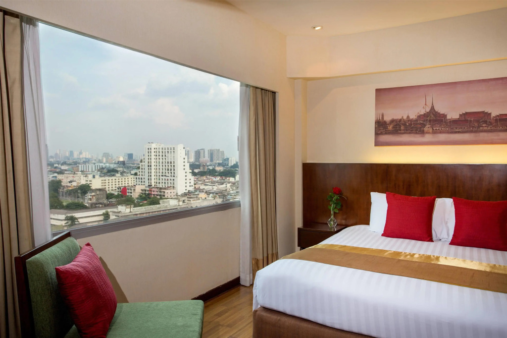 Ramada Plaza by Wyndham Bangkok Menam Riverside