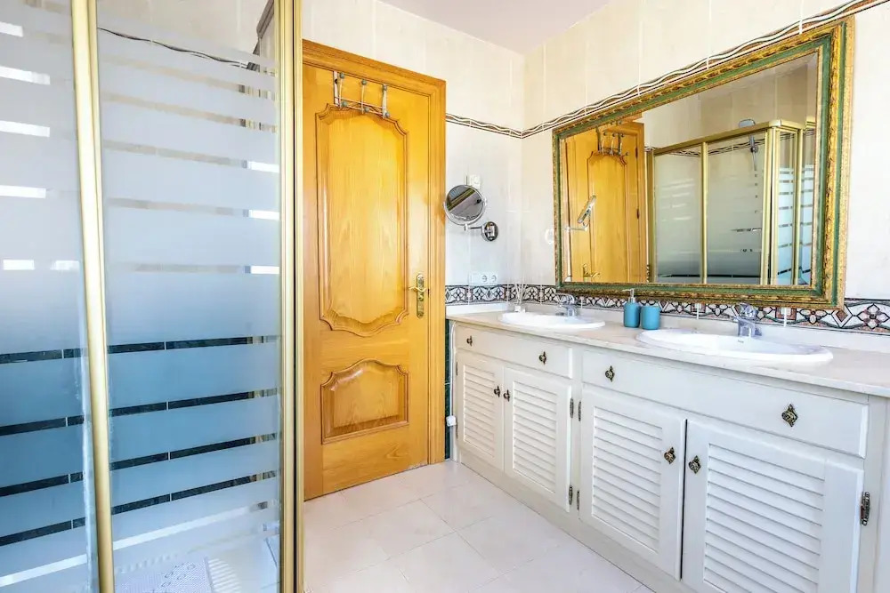 Stunning Golf Villa with Pool and Stunning Views