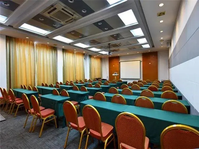 City Comfort Inn Guilin Railway Station Overpass