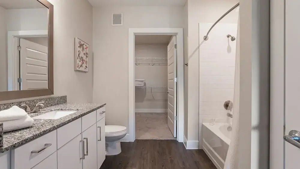 Landing Apartments Houston - Westside