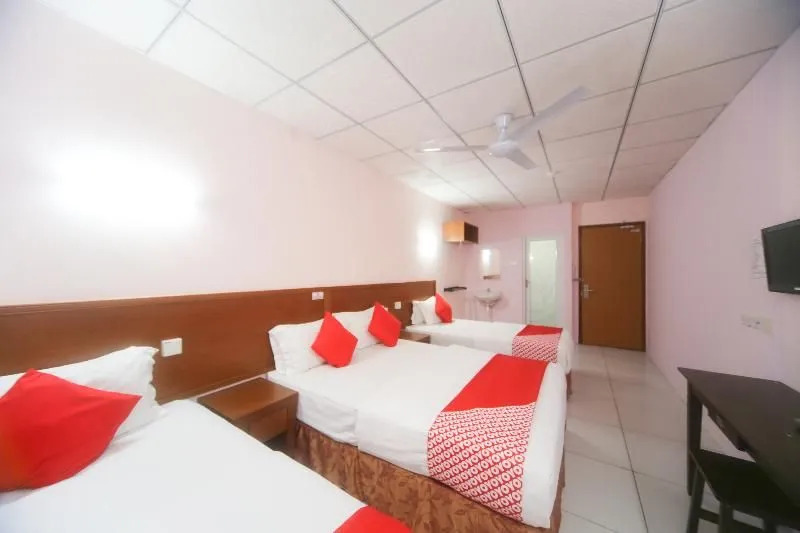 OYO 738 Hotel 81